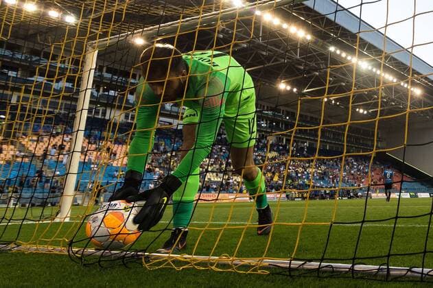 goalkeeper Valentin Cojocaru of FC Viitorul during the UEFA Europa League second round qualifying match between Vitesse Arnhem and FC Viitorul Constanta at the Gelredome on August 02, 2018 in Arnhem, The Netherlands UEFA Europa League 2018 2019 xVIxVIxImagesx xGerritxvanxKeulenxIVx 11656209