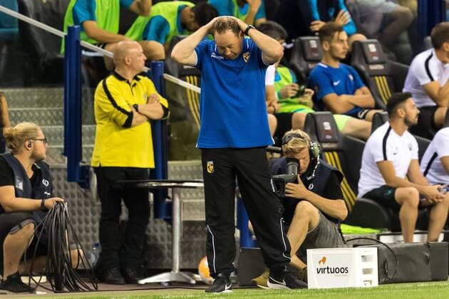 coach Leonid Slutskiy of Vitesse during the UEFA Europa League second round qualifying match between Vitesse Arnhem and FC Viitorul Constanta at the Gelredome on August 02, 2018 in Arnhem, The Netherlands UEFA Europa League 2018 2019 xVIxVIxImagesx xGerritxvanxKeulenxIVx 11656233