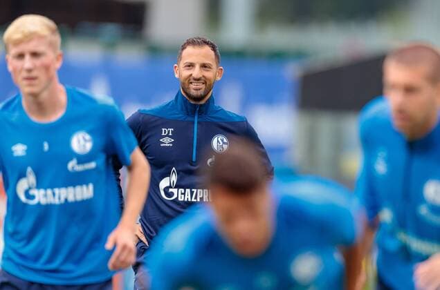 03 08 2018 Mittersill AUT Training camp Schalke 04 Training im Bild Team boss Domenico Tedesco Team boss Domenico Tedesco during a practice session at the training camp of German Bundesliga Club Schalke 04 Mittersill Austria on 2018 08 03 Mittersill  EX_GRO