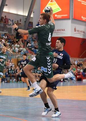 Handball Men Season 2018 19 Mini Turniner in the MBS Arena Füchse Berlin Japan Bjarki Elisson Nr 4 Füchse Berlin Shinnosuke Tokuda Nr 19 Japan 03 08 18 Copyright: xMichaelxHundtx xMatthiasxKochx