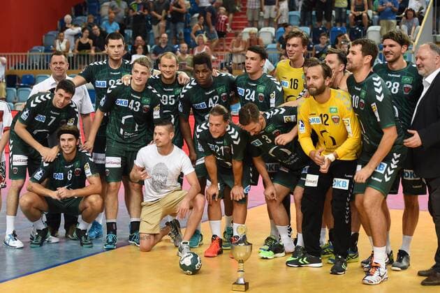 Handball Men Season 2018 19 Mini Turniner in the MBS Arena 1 VfL Potsdam Foxes Berlin cheering after the final whistle the foxes Berlin celebrate the tournament victory 03 08 18 Copyright: xMichaelxHundtx xMatthiasxKochx