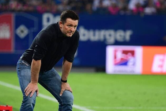 Fussball 2. Bundesliga 1. Spieltag Hamburger SV - Holstein Kiel am 03.08.2018 im Volksparkstadion in Hamburg Christian Titz ( Cheftrainer Hamburg ) *** Soccer 2 Bundesliga 1 Gameday Hamburger SV Holstein Kiel on 03 08 2018 Volksparkstadion in Hamburg Christian Titz head coach Hamburg xPBJPGx