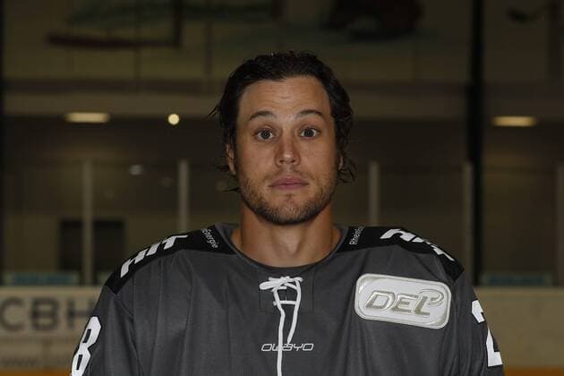 official team photo of the Koelner Haie 04 08 2018 Ryan Jones Koelner Haie 28 official team photo Portrait of the Koelner Haie on 04 08 2018 in the training hall K2 in Koeln Germany xadx