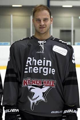 Ice Hockey DEL team photo and player portraits Kölner Haie Koelns Sebastian Uvira Nr 93 wd