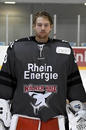 Ice Hockey DEL team photo and player portraits Kölner Haie Koelns Torhueter Bastian Kucis Nr 53 wd