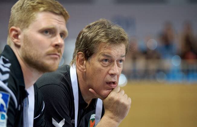 Handball 03 08 2018 Season opener 2018 2019 FLITZTURNIER in the MBS Arena Potsdam FUZE Berlin geg 1 VfL Potsdam from left to right Max RINDERLE Co coach Fuechse Velimir PETKOVIC coach Fuechse