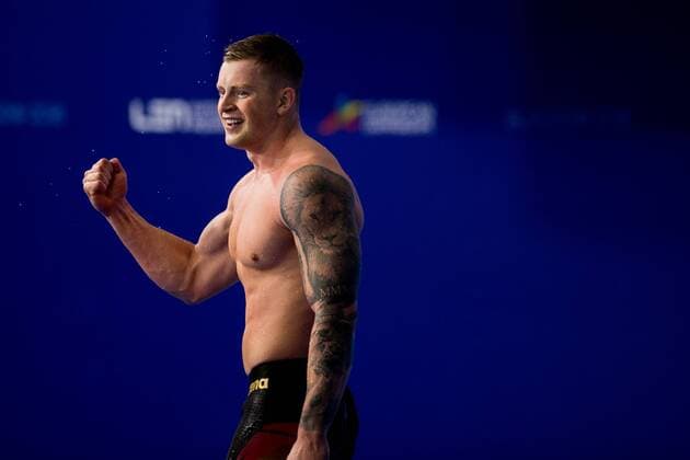 180804 Adam Peaty of Great Britain celebrates breaking the world record in the final of mens 100m breaststroke swimming during the European Championships on August 4, 2018 in Glasgow Photo Jon Olav Nesvold BILDBYRAN Code JE 160284  Copyright: JONxOLAVxNESVOLD BB180804JE075