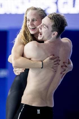Sport Themen der Woche KW31 Sport Bilder des Tages Schwimmen, EM in Glasgow, Gold für deutsche Mixed-Staffel HEIDTMANN Jacob, MUEHLLEITNER Henning, FOOS Reva, BRUHN Annika GER Gold Medal 4X100m Freestyle Mixed Relay Finals Glasgow 04 08 18 Swimming Tollcross International Swimming Centre LEN European Aquatics Championships 2018 European Championships 2018 Photo Andrea Masini Deepbluemedia Insidefoto andreaxmasini