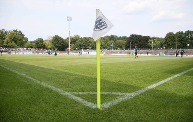 Babelsberg 04 08 2018 Football Regional League Northeast 2 Matchday SV 03 Babelsberg vs Chemnitzer FC 1 2 1 1 Pictured Flag Flag SV Babelsberg 03 Feature