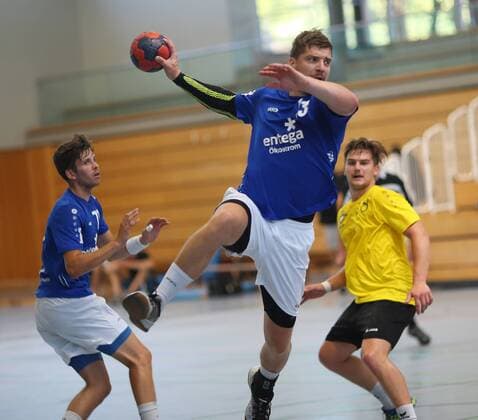 Handball Weininselturnier Groß Umstadt Season 2018 2019 05 08 2018 Groß Umstadt v l Benjamin Göttmann MSG Groß Umstadt Action Single image
