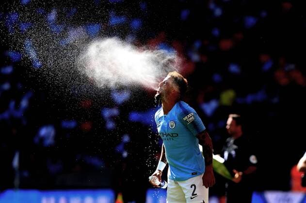 Sport Themen der Woche KW31 Sport Bilder des Tages 5th August 2018, Wembley Stadium, London, England; FA Community Shield, Chelsea versus Manchester City; Kyle Walker of Manchester City sprays water out of his mouth  ActionPlus12053337 ShaunxBrooks