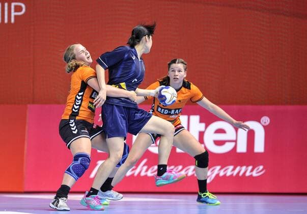 2018.08.07 Kielce Pilka reczna Mlodziezowe Mistrzostwa Swiata w Pilce Recznej Kobiet do lat 18 Japonia - Holandia N z Lisanne Kruijswijk Foto Rafal Rusek PressFocus 2018.08.07 Kielce Handball IHF Youth U18 Womens World Championship WM Weltmeisterschaft 2018 Japan - Netherlands Lisanne Kruijswijk Credit: Rafal Rusek PressFocus NEWSPIX.PL --- Newspix.pl france out!  20180807PF_RR240