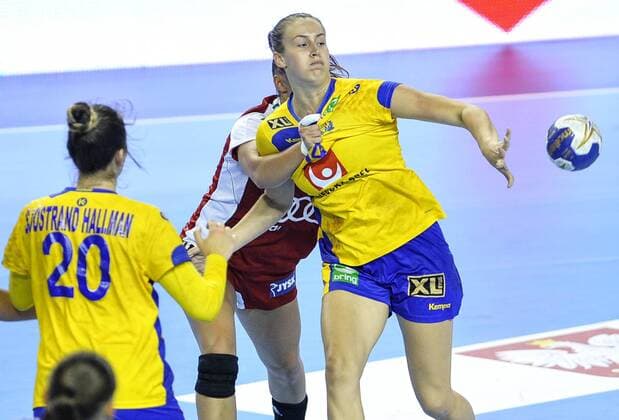 2018.08.07 Kielce Pilka reczna Mlodziezowe Mistrzostwa Swiata w Pilce Recznej Kobiet do lat 18 Wegry - Szwecja N z Malin Sandberg Foto Rafal Rusek PressFocus 2018.08.07 Kielce Handball IHF Youth U18 Womens World Championship WM Weltmeisterschaft 2018 Hungary - Sweden Malin Sandberg Credit: Rafal Rusek PressFocus NEWSPIX.PL --- Newspix.pl france out!  20180807PF_RR422