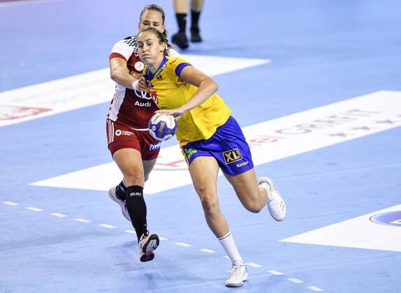 2018.08.07 Kielce Pilka reczna Mlodziezowe Mistrzostwa Swiata w Pilce Recznej Kobiet do lat 18 Wegry - Szwecja N z Malin Sandberg Foto Rafal Rusek PressFocus 2018.08.07 Kielce Handball IHF Youth U18 Womens World Championship WM Weltmeisterschaft 2018 Hungary - Sweden Malin Sandberg Credit: Rafal Rusek PressFocus NEWSPIX.PL --- Newspix.pl france out!  20180807PF_RR436