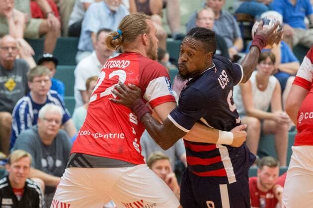 Duel between Fabian Gutbrod 22 Bergischer HC and Gary Hines 9 Team USA Bergischer HC vs Team USA Handball HBL Test match 07 08 18 Solingen NRW Germany Klingenhalle Copyright: xdnet_cdnx
