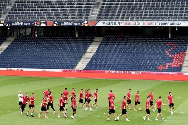SOCCER - CL, RBS vs Shkendija SALZBURG,AUSTRIA,07.AUG.18 - SOCCER - UEFA Champions League, qualification, Red Bull Salzburg vs KF Shkendija, preview, training Shkendija. Image shows the team of Shkendija. GEPAxpictures xFlorianxErtl