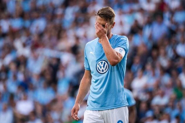180807 Markus Rosenberg or Malmö FF looks dejected during the UEFA Champions League qualifying match between Malmö FF and Vidi on August 7, 2018 in Malmö Photo Ludvig Thunman BILDBYRAN code LT 35513  Copyright: LUDVIGxTHUNMAN BB180807LT010