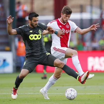 LIEGE, 07-08-2018 , Stadium Maurice Dufrasne, football season 2018 2019, UEFA Champions League third qualifying round, 1st leg , Standard player Konstantinos Laifis (L) and Ajax player Klaas Jan Huntelaar (R) during the game Standard Luik - Ajax Standard Luik - Ajax  x2382217x