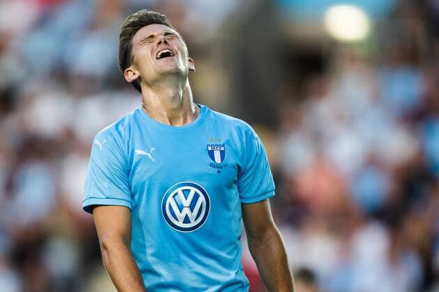 180807 Marcus Antonsson or Malmö FF looks dejected during the UEFA Champions League qualifying match between Malmö FF and Vidi on August 7, 2018 in Malmö Photo Mathilda Ahlberg BILDBYRAN Cop 178  Copyright: MATHILDAxAHLBERG BB180807MA052