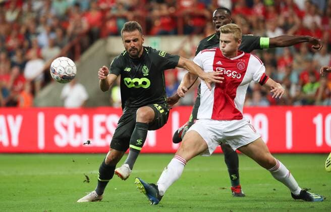 Standard s Orlando Sa and Ajax Matthijs de Ligt fight for the ball during the soccer match between Belgian Standard de Liege and Dutch AFC Ajax Amsterdam, Tuesday 07 August 2018 in Liege. This is the first leg of the third qualifying round of the UEFA Champions League. VIRGINIExLEFOUR  x05400521x