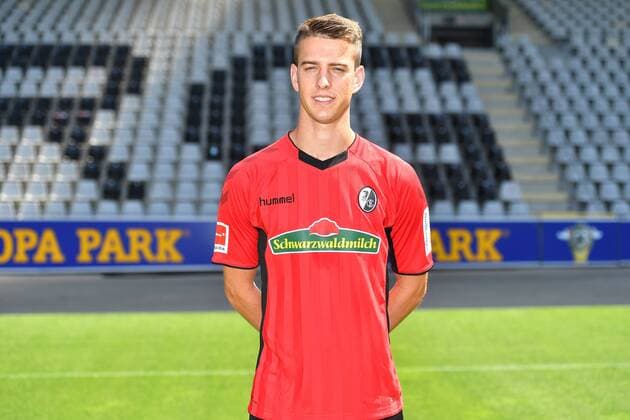 Janik Haberer SC Freiburg 1 Bundesliga Portraettermin 2018 2019 1 Bundesliga 2018 2019 Portraettermin SC Freiburg Freiburg Copyright: xEIBNER SvenxLaeglerx EP_SLR
