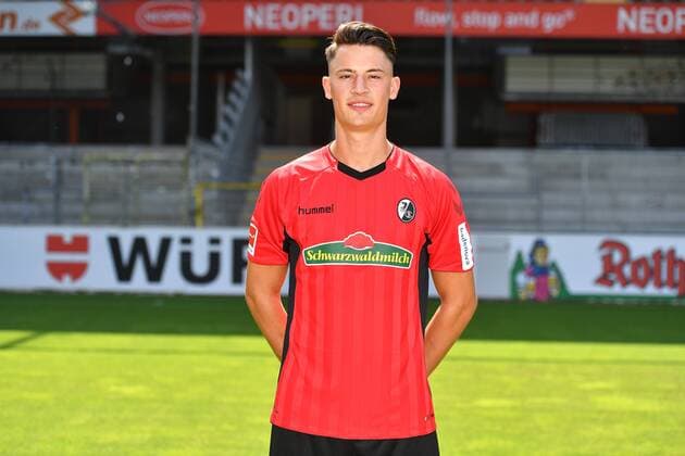 Robin Koch SC Freiburg 1 Bundesliga Portraettermin 2018 2019 1 Bundesliga 2018 2019 Portraettermin SC Freiburg Freiburg Copyright: xEIBNER SvenxLaeglerx EP_SLR