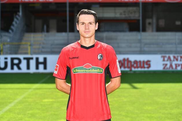 Nicolas Hoefler SC Freiburg 1 Bundesliga Portraettermin 2018 2019 1 Bundesliga 2018 2019 Portraettermin SC Freiburg Freiburg Copyright: xEIBNER SvenxLaeglerx EP_SLR