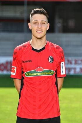 Keven Schlotterbeck SC Freiburg 1 Bundesliga Portraettermin 2018 2019 1 Bundesliga 2018 2019 Portraettermin SC Freiburg Freiburg Copyright: xEIBNER SvenxLaeglerx EP_SLR