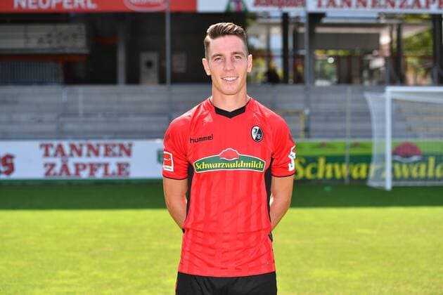 Florian Kath SC Freiburg 1 Bundesliga Portraettermin 2018 2019 1 Bundesliga 2018 2019 Portraettermin SC Freiburg Freiburg Copyright: xEIBNER SvenxLaeglerx EP_SLR