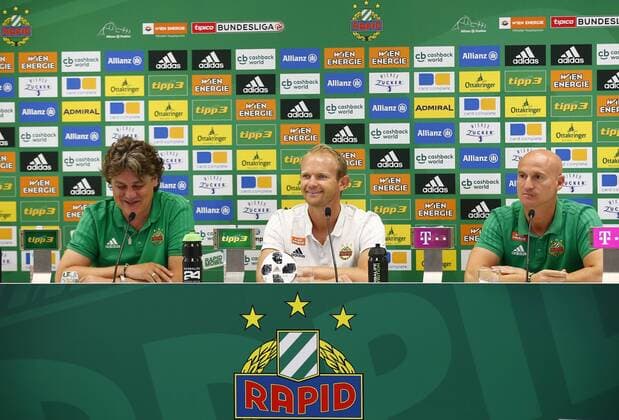 SOCCER - UEFA EL quali, Slovan vs Rapid VIENNA,AUSTRIA,08.AUG.18 - SOCCER - UEFA Europa League qualification, Slovan Bratislava vs SK Rapid Wien, preview, press conference PK Pressekonferenz Rapid. Image shows press officer Peter Klinglmueller, Mario Sonnleitner and head coach Goran Djuricin (Rapid). Keywords: Wien Energie. GEPAxpictures xCh.xKelemen