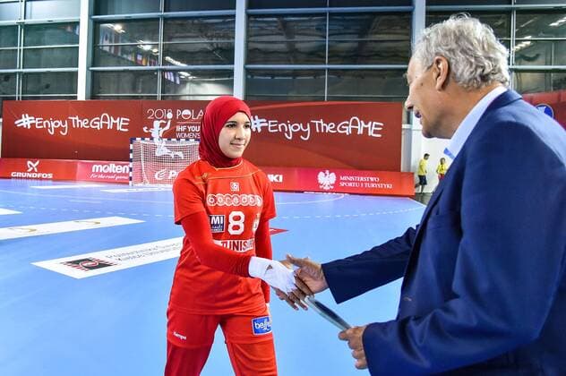 2018.08.08 Kielce Pilka reczna Mlodziezowe Mistrzostwa Swiata w Pilce Recznej Kobiet do lat 18 Tunezja - Francja N z AOUIJ Fadwa Foto Lukasz Laskowski PressFocus 2018.08.08 Kielce Handball IHF Youth U18 Womens World Championship WM Weltmeisterschaft 2018 Tunisia v France AOUIJ Fadwa Credit: Lukasz Laskowski PressFocus NEWSPIX.PL --- Newspix.pl  20180808LUK_419