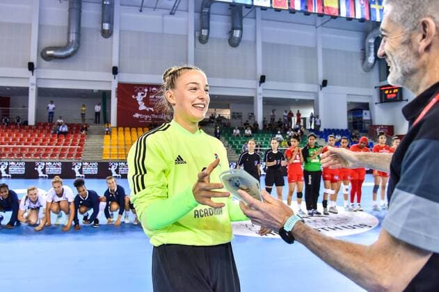 2018.08.08 Kielce Pilka reczna Mlodziezowe Mistrzostwa Swiata w Pilce Recznej Kobiet do lat 18 Tunezja - Francja N z PORTES Laura MVP Foto Lukasz Laskowski PressFocus 2018.08.08 Kielce Handball IHF Youth U18 Womens World Championship WM Weltmeisterschaft 2018 Tunisia v France PORTES Laura MVP Credit: Lukasz Laskowski PressFocus NEWSPIX.PL --- Newspix.pl  20180808LUK_422