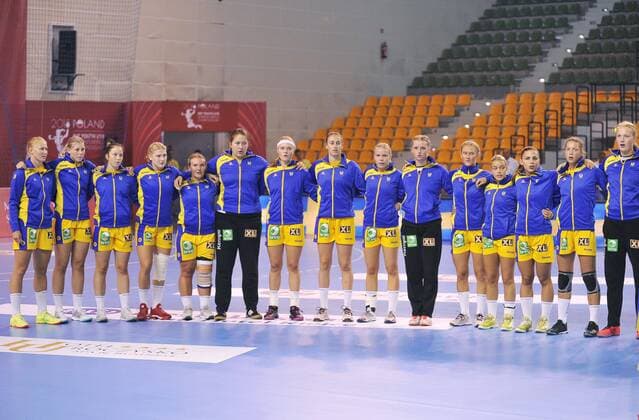 2018.08.08 Kielce Pilka reczna Mlodziezowe Mistrzostwa Swiata w Pilce Recznej Kobiet do lat 18 Szwecja - Dania N z Szwecja grupowe hymn Foto Norbert Barczyk PressFocus 2018.08.08 Kielce Handball IHF Youth U18 Womens World Championship WM Weltmeisterschaft 2018 Sweden - Denmark Szwecja grupowe hymn Credit: Norbert Barczyk PressFocus NEWSPIX.PL --- Newspix.pl  20180808NB0001