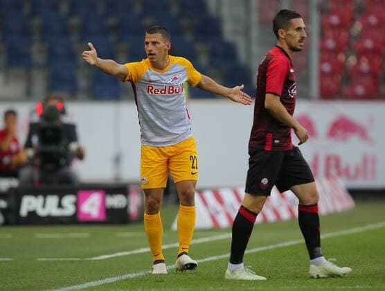 SOCCER - UEFA CL quali, RBS vs Shkendija SALZBURG,AUSTRIA,08.AUG.18 - SOCCER - UEFA Champions League, qualification, Red Bull Salzburg vs KF Shkendija. Image shows Stefan Lainer (RBS) and Armend Alimi (Shkendija). GEPAxpictures xThomasxBachun
