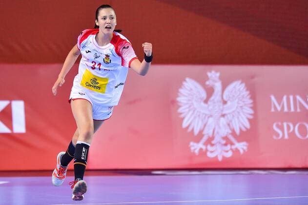 2018.08.08 Kielce Pilka reczna Mlodziezowe Mistrzostwa Swiata w Pilce Recznej Kobiet do lat 18 Czarnogora - Hiszpania N z MOLES LOPEZ Sara Foto Lukasz Laskowski PressFocus 2018.08.08 Kielce Handball IHF Youth U18 Womens World Championship WM Weltmeisterschaft 2018 Montenegro - Spain MOLES LOPEZ Sara Credit: Lukasz Laskowski PressFocus NEWSPIX.PL --- Newspix.pl FRANCE OUT!  20180808LUK_500