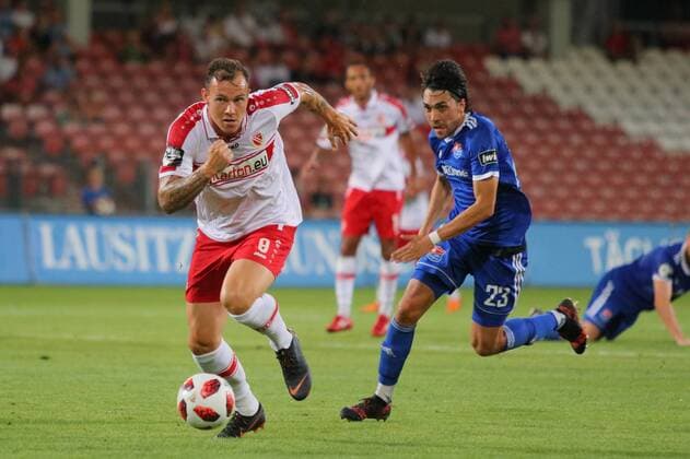 9 Kevin Scheidhauer Energie Cottbus l 23 Markus Schwabl Unterhaching Soccer 3 Liga FC Energie Cottbus SpVgg Unterhaching