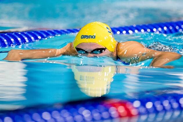 180809 Sophie Hansson of Sweden competes in the final of womens 50 meter breaststroke swimming during the European Championships on August 9, 2018 in Glasgow Photo Jon Olav Nesvold BILDBYRAN Code JE 160291  Copyright: JONxOLAVxNESVOLD BB180809JE020
