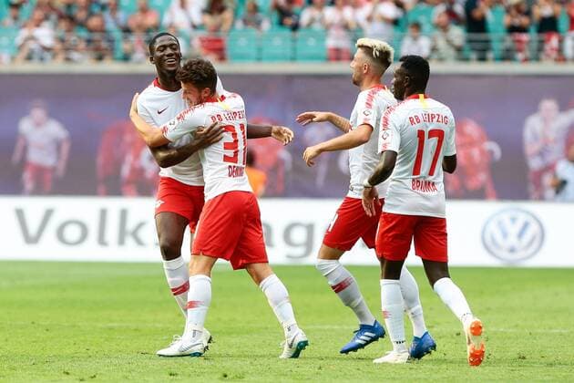 09 08 2018 xtgx Soccer Europa League 3 Qualifying round RB Leipzig CS Universitatea Craiova emspor v Ibrahima Konate Leipzig 6 Diego Demme Leipzig 31 Kevin Kampl Leipzig 44 Bruma Leipzig 17 Cheers Torjubel celebrates the goal celebrate the goal celebration Leipzig