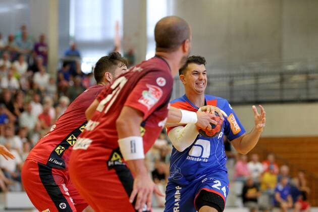 Michael Knauth ALPLA HC Hard Diogo Oliveira HBW Balingen HBW Balingen vs ALPLA HC Hard Handball Friendlies 2018 2019 09 08 2018 HBW Balingen vs ALPLA HC Hard Handball Friendlies 2018 2019 09 08 2018 Balingen Copyright: xLangerx xEibner-Pressefotox EP_HLR