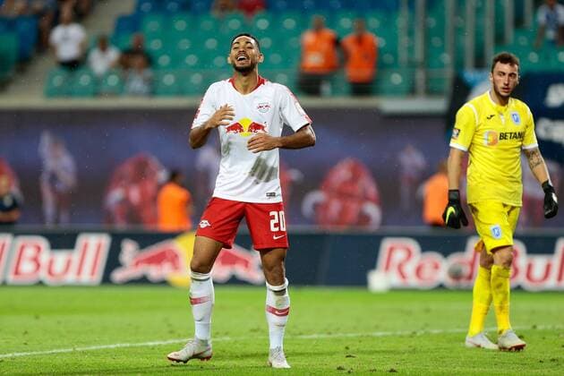 09 08 2018 xtgx Football Europa League 3 Qualifying round RB Leipzig CS Universitatea Craiova emspor v Mateus Cunha Leipzig 20 dancing in the penalty area Jubilation Torjubel celebrates the goal celebrate the goal celebration Leipzig
