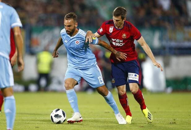 SOCCER - UEFA EL quali, Slovan vs Rapid BRATISLAVA,SLOVAKIA,09.AUG.18 - SOCCER - UEFA Europa League qualification, Slovan Bratislava vs SK Rapid Wien. Image shows Nono Villar (Slovan) and Deni Alar (Rapid). Keywords: Wien Energie. GEPAxpictures xCh.xKelemen