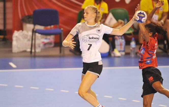 Handball, U18 WM, Deutschland - Angola 2018.08.09 Kielce Pilka reczna Mlodziezowe Mistrzostwa Swiata w Pilce Recznej Kobiet do lat 18 Angola - Niemcy N z Julia Weise Foto Lukasz Sobala Press Focus NEWSPIX.PL 2018.08.09 Kielce Handball IHF Youth U18 Womens World Championship WM Weltmeisterschaft 2018 Angola - Germany Julia Weise Credit: Lukasz Sobala Press Focus --- Newspix.pl  20180809PF_PF273