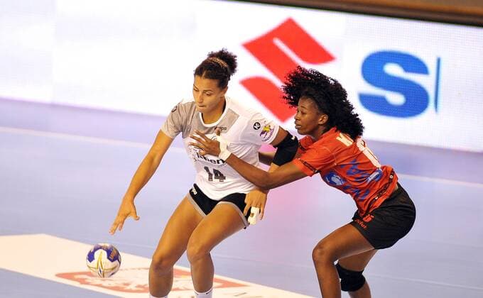 Handball, U18 WM, Deutschland - Angola 2018.08.09 Kielce Pilka reczna Mlodziezowe Mistrzostwa Swiata w Pilce Recznej Kobiet do lat 18 Angola - Niemcy N z Aimee Von Pereira Foto Lukasz Sobala Press Focus NEWSPIX.PL 2018.08.09 Kielce Handball IHF Youth U18 Womens World Championship WM Weltmeisterschaft 2018 Angola - Germany Aimee Von Pereira Credit: Lukasz Sobala Press Focus --- Newspix.pl  20180809PF_PF277