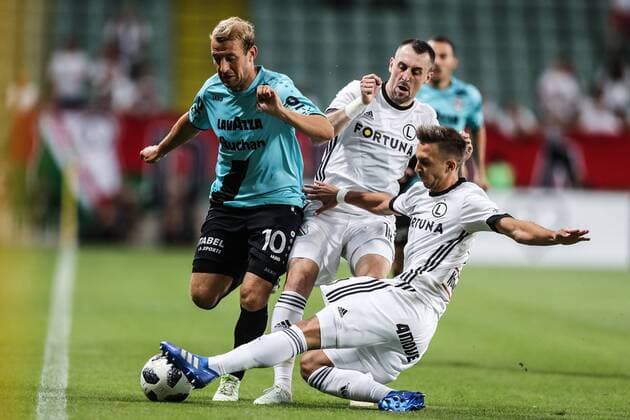 09.08.2018 WARSZAWA, LAZIENKOWSKA PILKA NOZNA (FOOTBALL), 3 RUNDA ELIMINACJI DO LIGI EUROPY UEFA (3TH QUALIFICATION ROUND UEFA EUROPEAN LEAGUE) MECZ (GAME ) LEGIA WARSZAWA - F91 DUDELANGE NZ DOMINIK STOLZ, MICHAL KUCHARCZYK, DOMINIK NAGY FOTO LUKASZ GROCHALA CYFRASPORT NEWSPIX.PL --- Newspix.pl  20180809CSLG0001