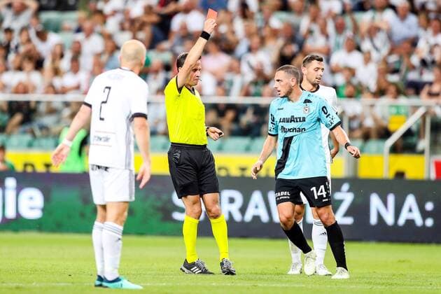 09.08.2018 WARSZAWA, LAZIENKOWSKA PILKA NOZNA (FOOTBALL), 3 RUNDA ELIMINACJI DO LIGI EUROPY UEFA (3TH QUALIFICATION ROUND UEFA EUROPEAN LEAGUE) MECZ (GAME ) LEGIA WARSZAWA - F91 DUDELANGE NZ INAKI ASTIZ CZERWONA KARTKA FOTO LUKASZ GROCHALA CYFRASPORT NEWSPIX.PL --- Newspix.pl  20180809CSLG0025