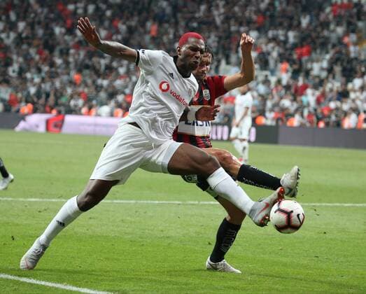 Ryan Babel of Besiktas and James Holland LASK Linz during the UEFA Europa League Qualifying match between Besiktas and LASK Linz at Vodafone Park in Istanbul , Turkey on August 09, 2018. 