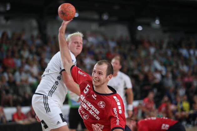 SG Flensburg Handewitt vs THW Kiel Handball Test match 09 08 18 Simon Hald SG Flensburg Handewitt 05 prevails xmmkx