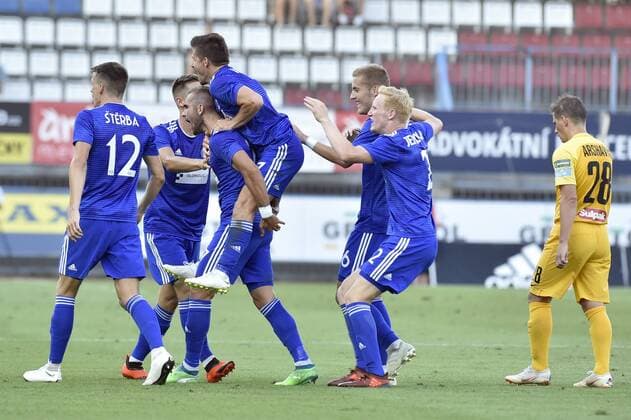 SK Sigma Olomouc players celebrate first goal with his author Martim Sladky (3rd from left) during a match of 3rd qualifying round of UEFA Europa League between SK Sigma Olomouc and FC Kairat, 1st leg, in Olomouc, Czech Republic, on August 9, 2018. (CTKxPhoto JaroslavxOzana) CTKPhotoP201808090899801  _JAO8667