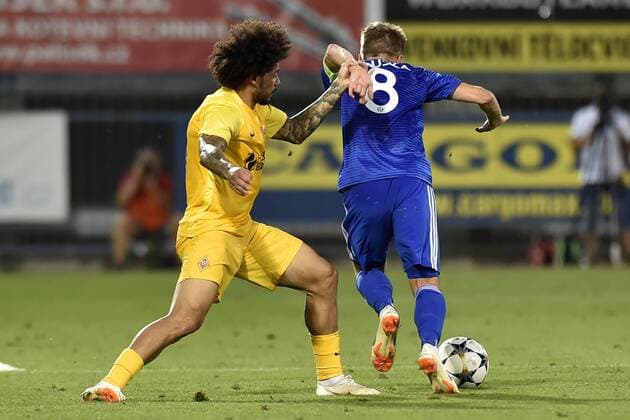 Sport Bilder des Tages L-R Isael da Silva Barbosa (Kairat) and David Houska (Sigma) in action during a match of 3rd qualifying round of UEFA Europa League between SK Sigma Olomouc and FC Kairat, 1st leg, in Olomouc, Czech Republic, on August 9, 2018. (CTKxPhoto JaroslavxOzana) CTKPhotoP201808091004901  JAO 11