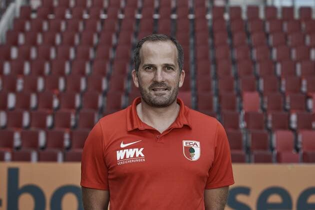 Manuel Baum Coach FC Augsburg 1907 1 BL Portrait date 2018 2019